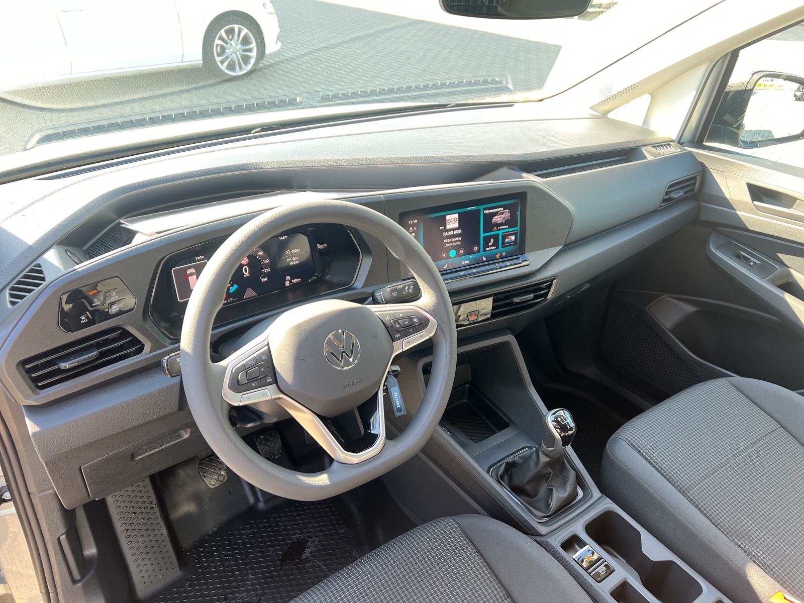 Caddy Cargo Maxi 2.0 TDI PDC AHK Heckflügel LED