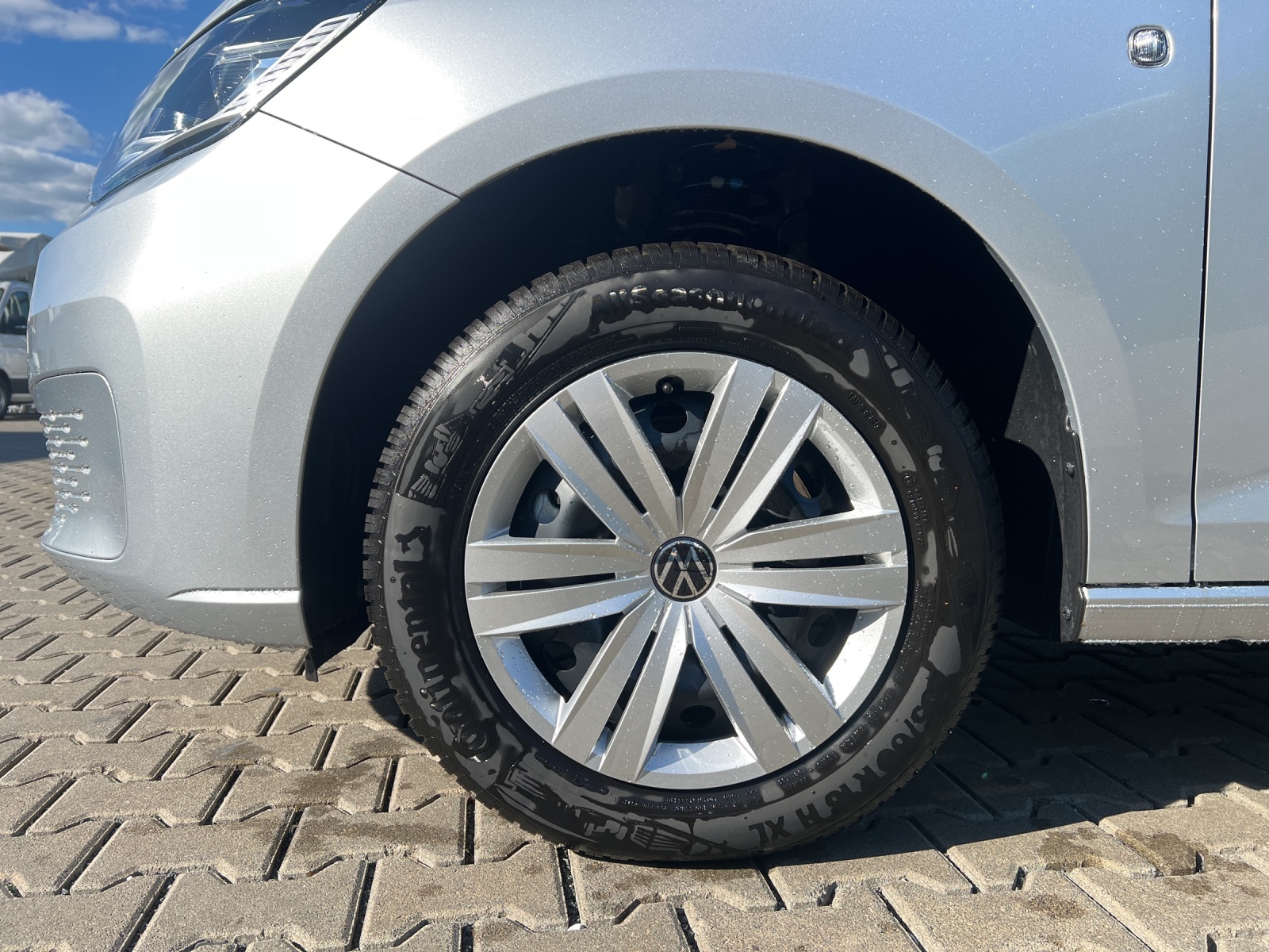 Caddy Cargo Maxi 2.0 TDI PDC AHK Heckflügel LED