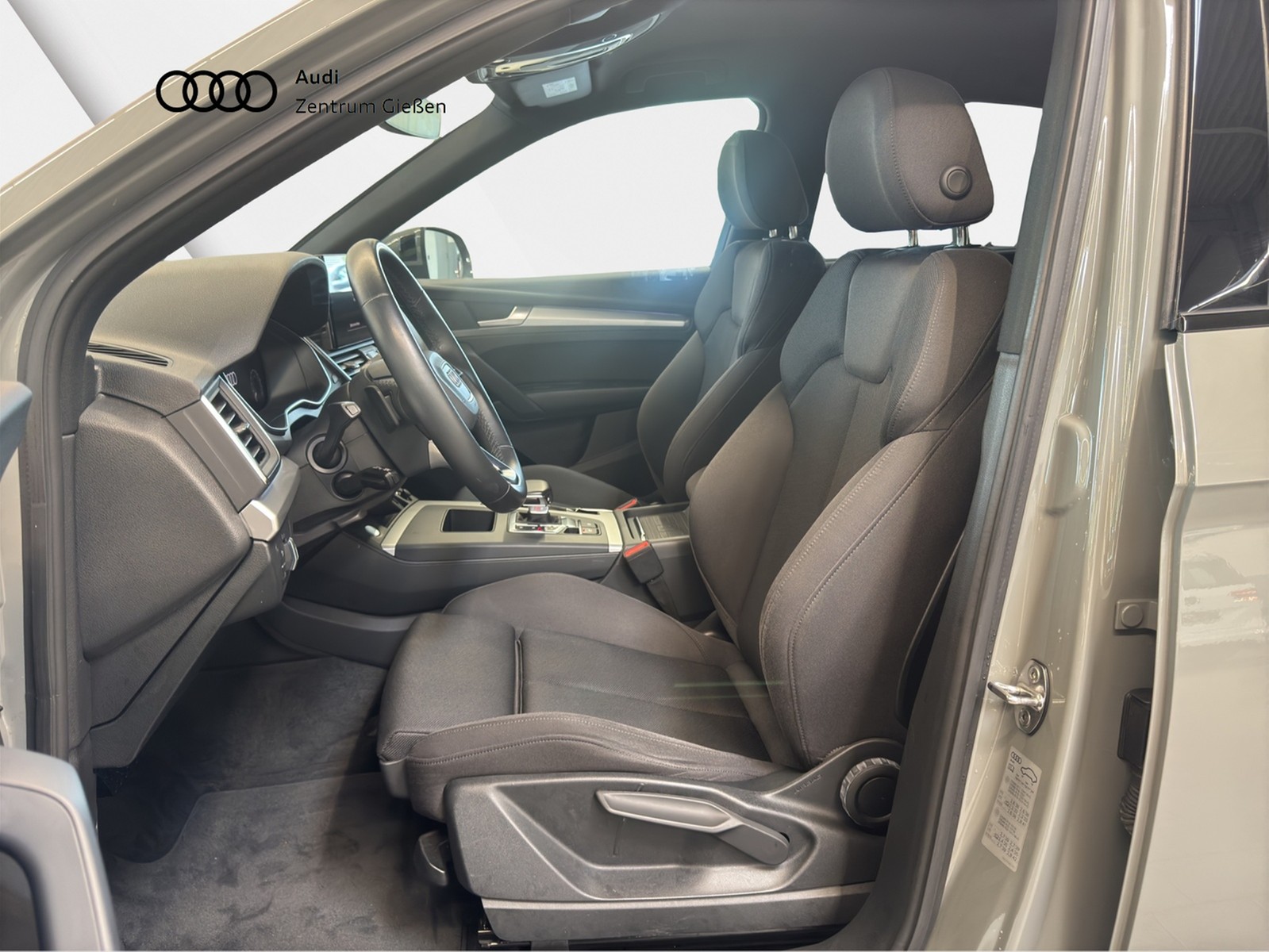 Q5 50 TFSI e quattro S line black Navi Plus