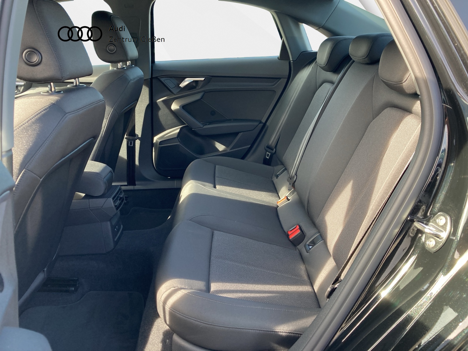 A3 Limousine 35 TFSI S tronic Infotainment-Paket