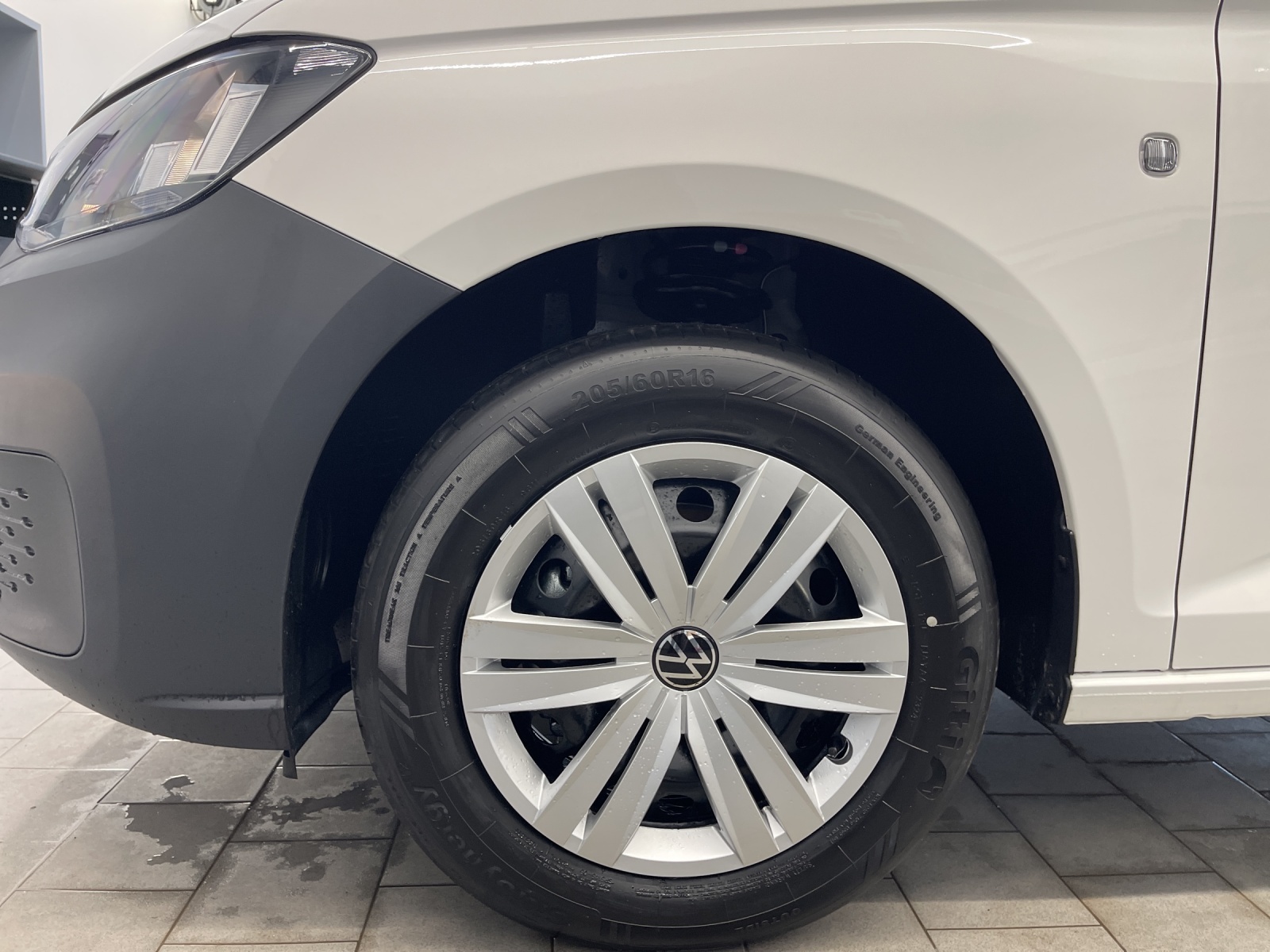 Caddy Cargo 2.0 l TDI Klima AHK PDC APP Connect