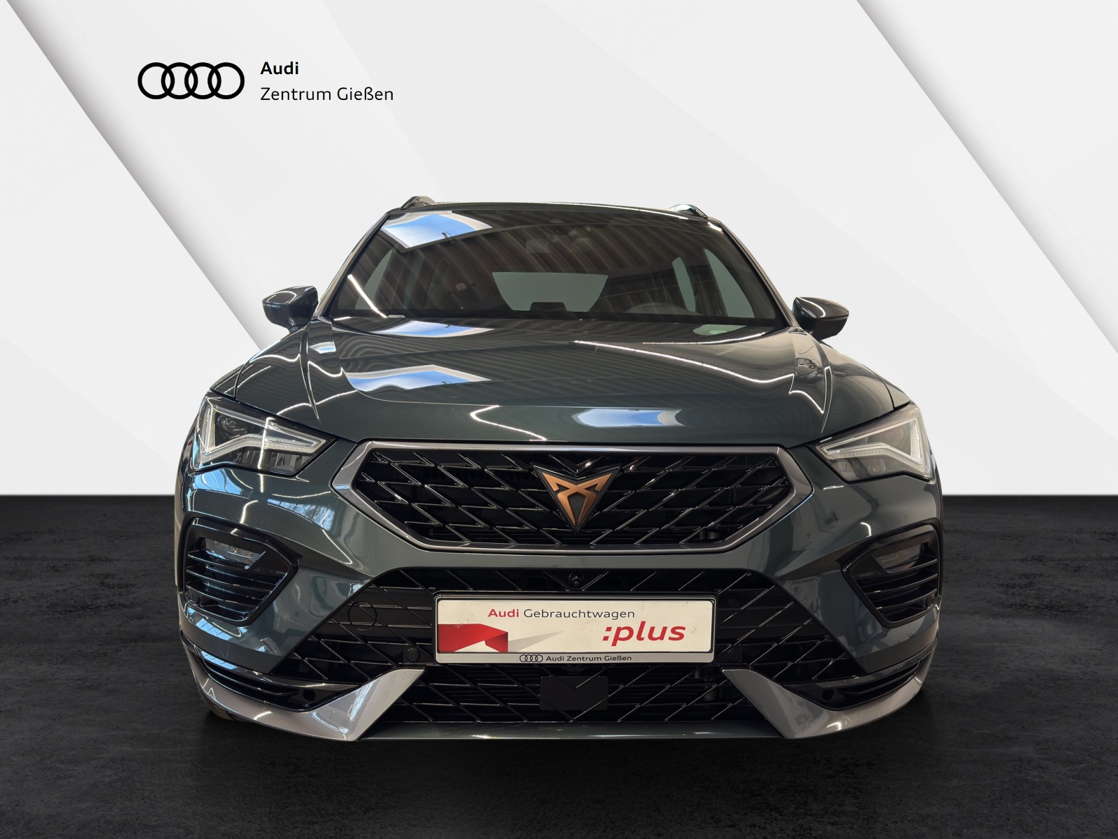 Ateca 2.0 TSI DSG 4Drive VZ Akrapovic AHK BEATS ACC