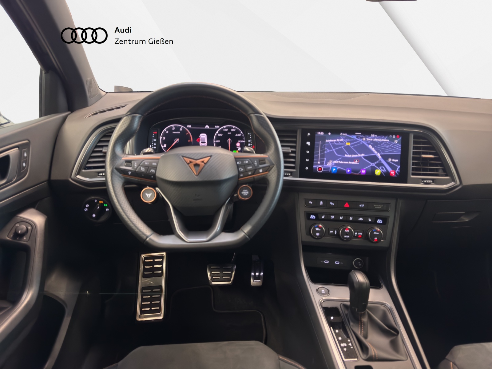 Ateca 2.0 TSI DSG 4Drive VZ Akrapovic AHK BEATS ACC