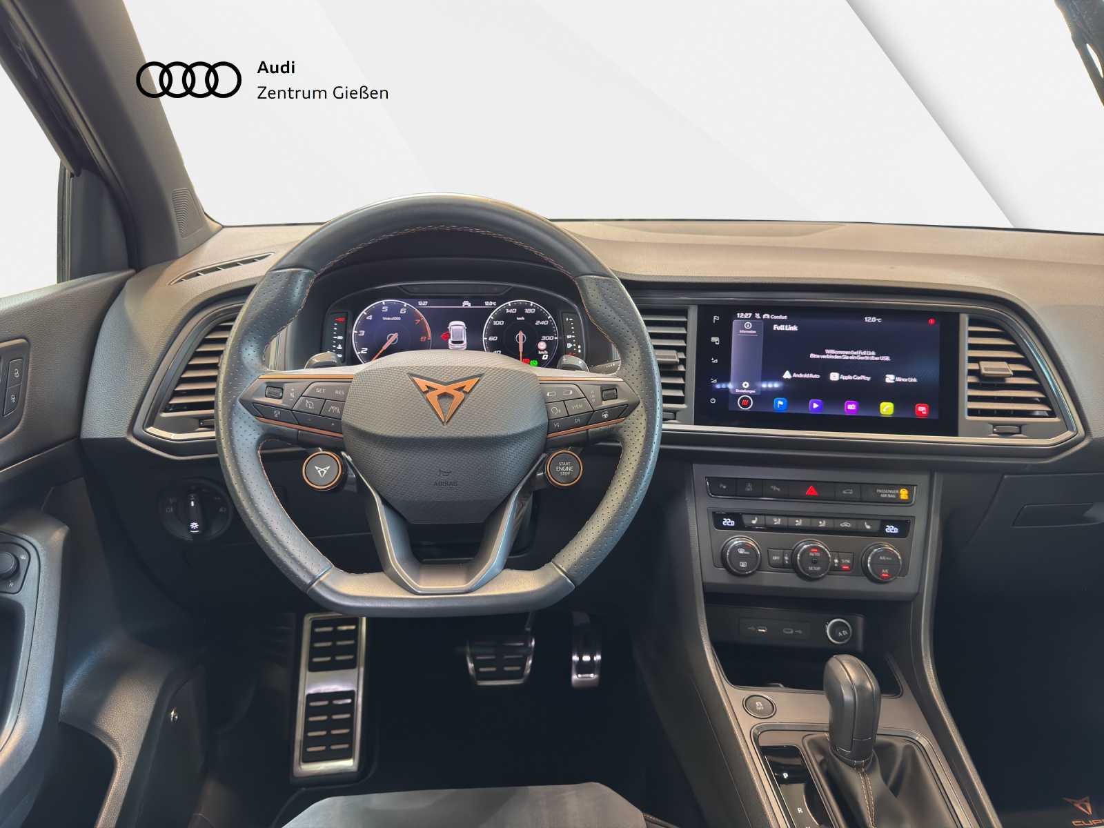 Ateca 2.0 TSI DSG 4Drive VZ BREMBO BEATS ACC Navi 