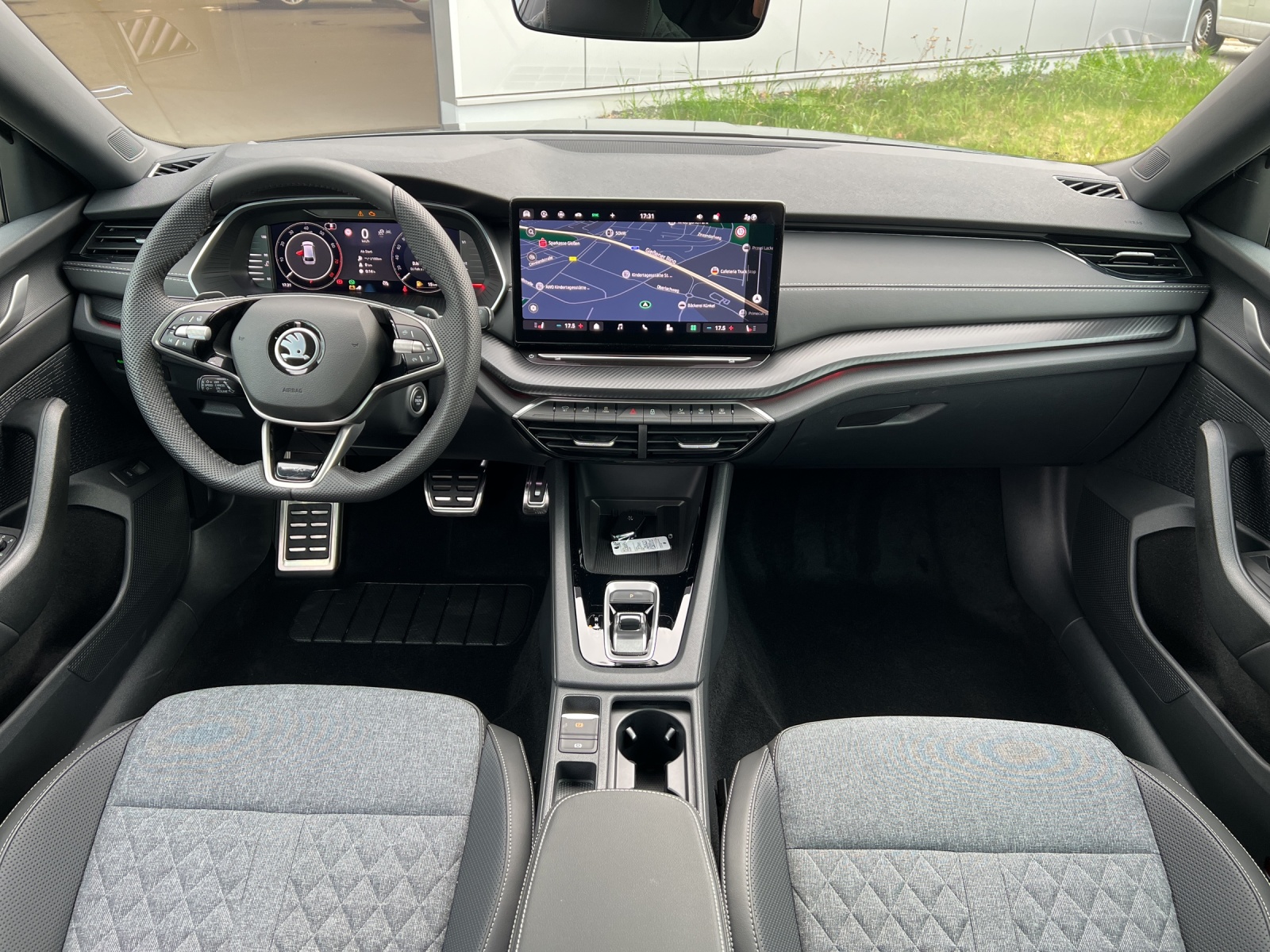 Octavia Combi eTSI DSG Sportline