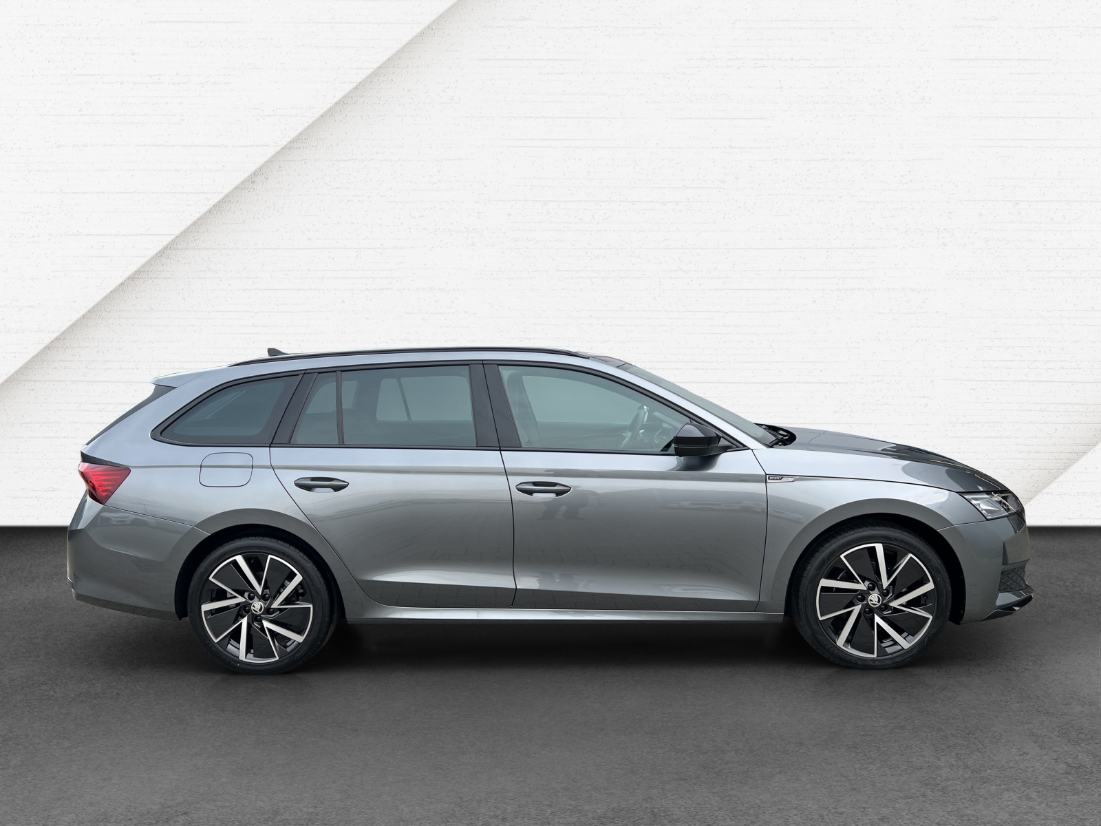 Octavia Combi eTSI DSG Sportline