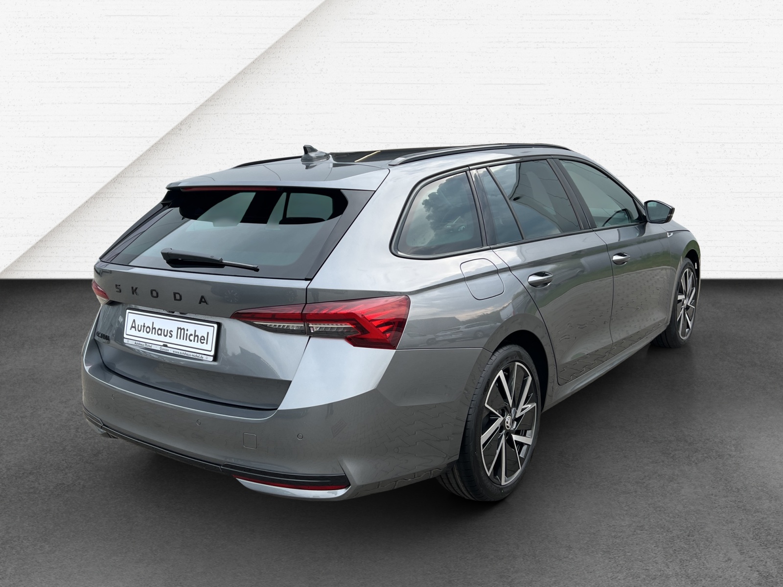 Octavia Combi eTSI DSG Sportline
