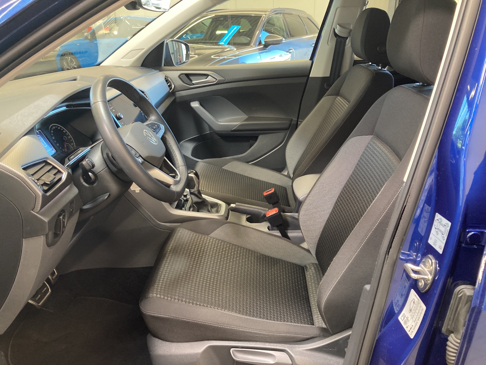 T-Cross TSI DSG Active R-Line Navi Kamera Alu-18Zoll