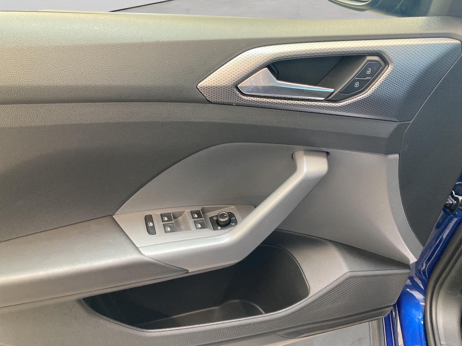 T-Cross TSI DSG Active R-Line Navi Kamera Alu-18Zoll