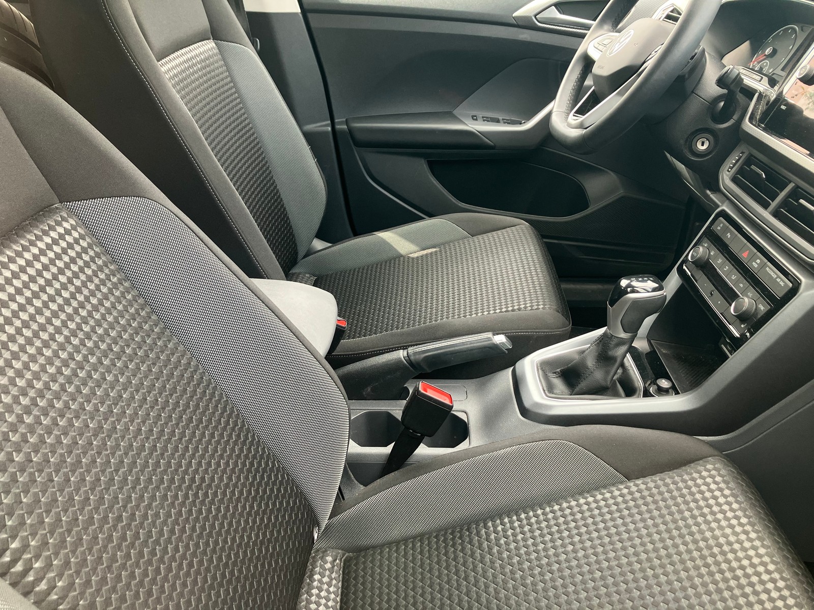 T-Cross TSI DSG Active R-Line Navi Kamera Alu-18Zoll