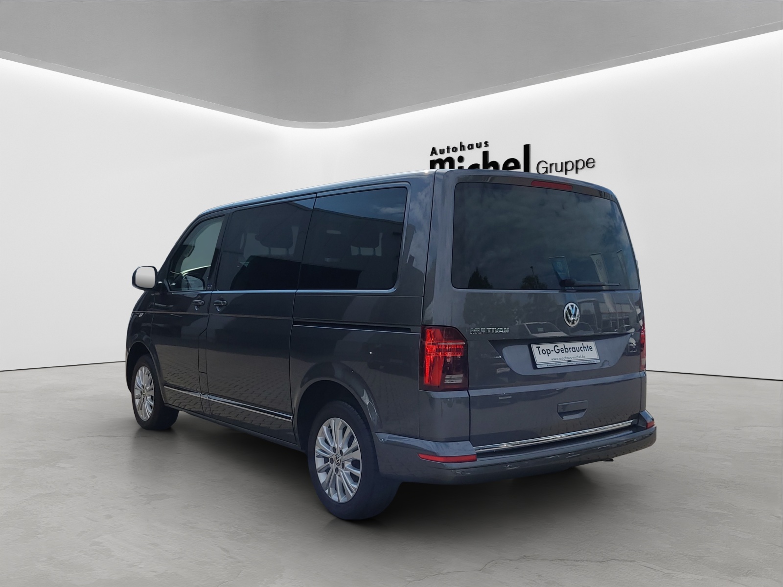 T6 Multivan 6.1 2.0 TDI Generation Six ACC 7 Sitzer PDC AHK Vorbereitung