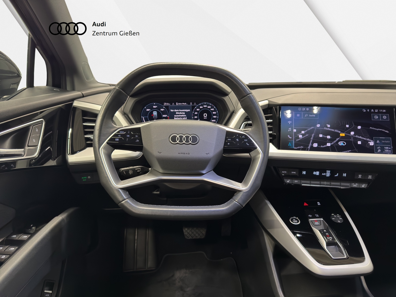 Q4 e-tron 40 S line Black Assistenzpaket Kamera Navi