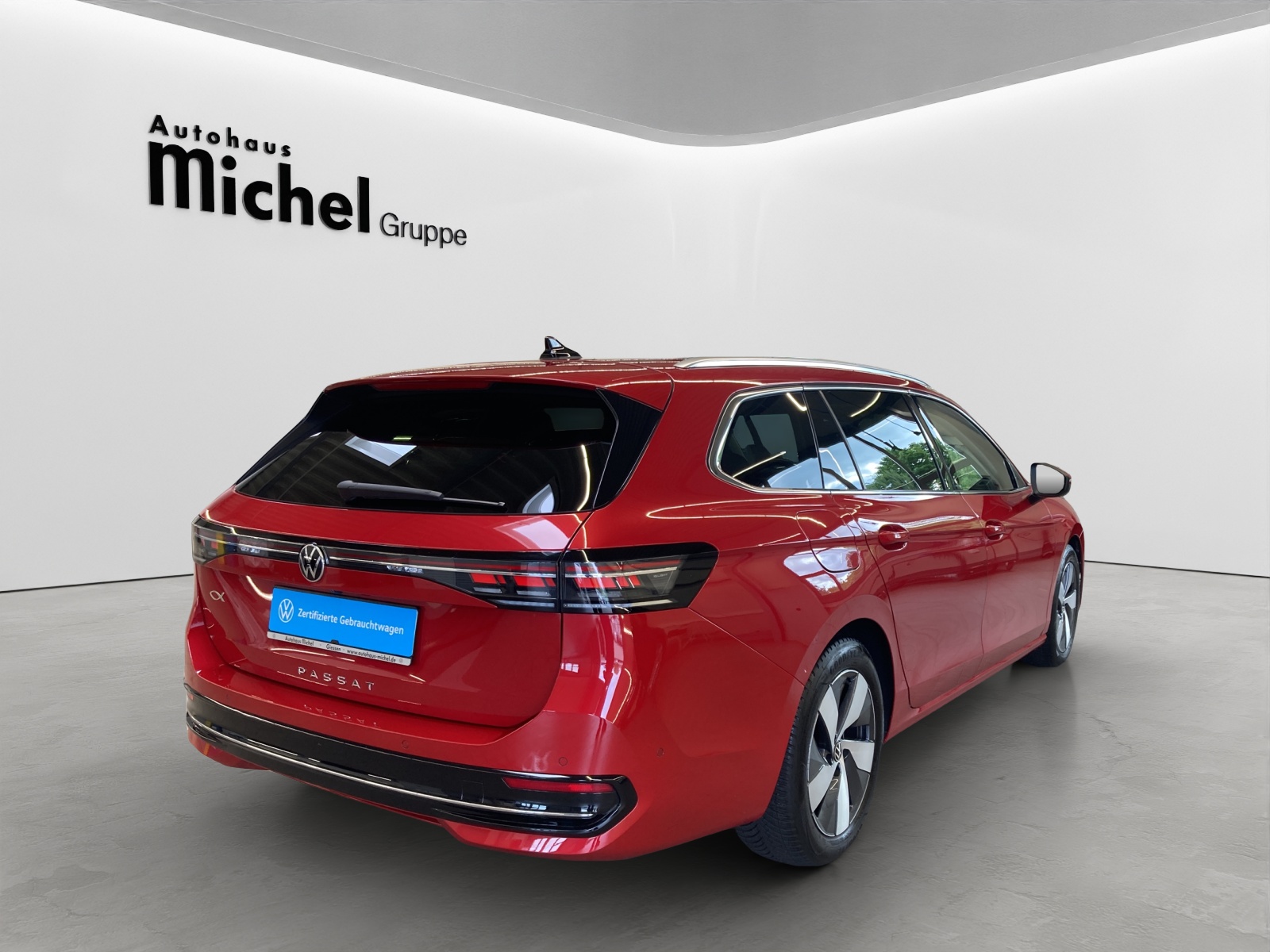 Passat Variant TDI DSG Elegance IQ-Light Navi AHK TravelAssist
