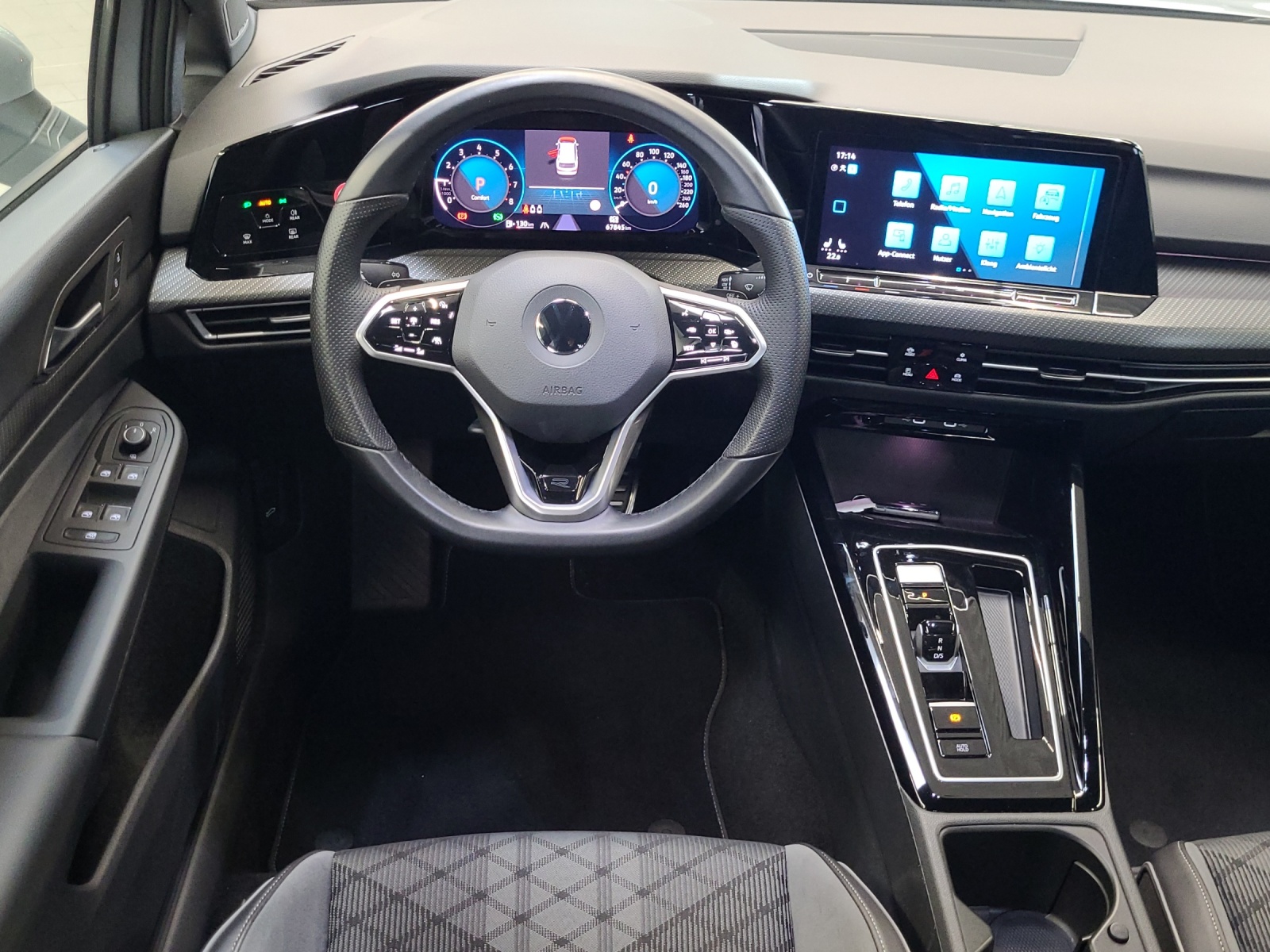 Golf 8 Variant TSI DSG R-Line LED TravelAssist Navi Harmann-Kardon