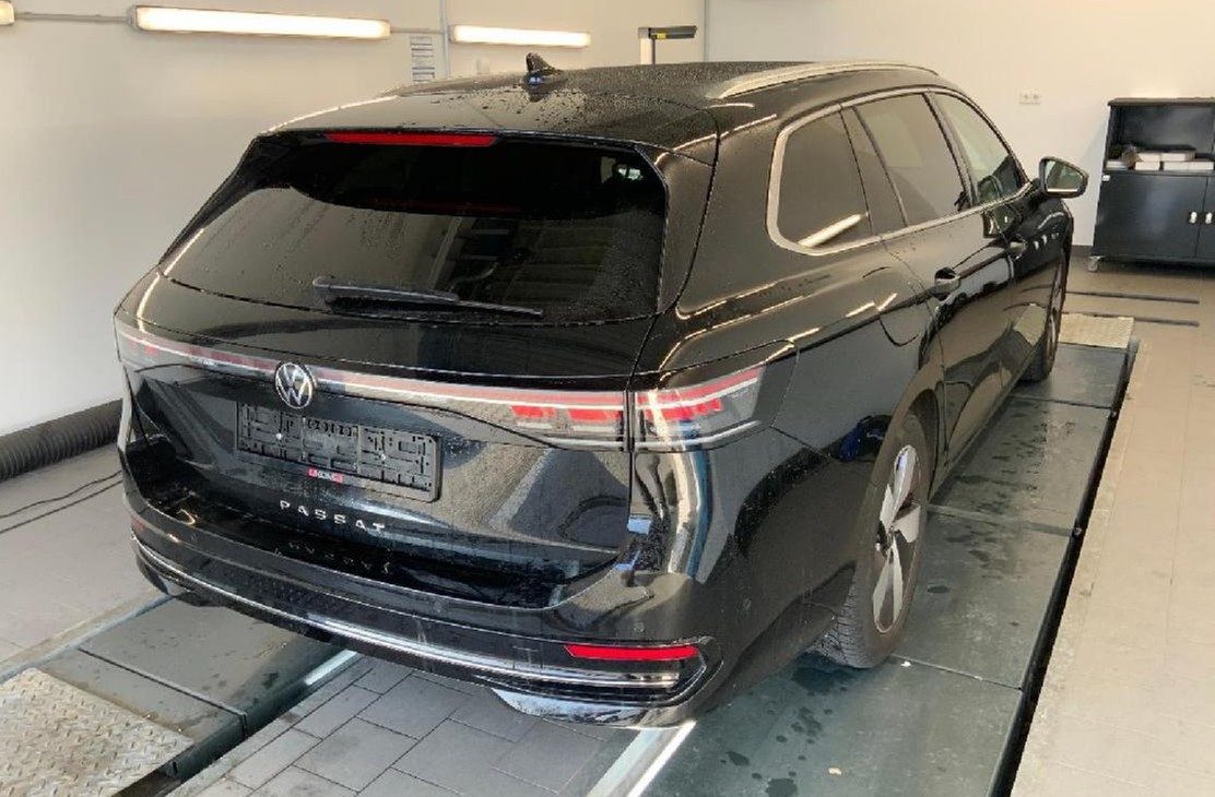 Passat Variant TDI DSG Elegance IQ-Light Ergositz Harmann-Kardon