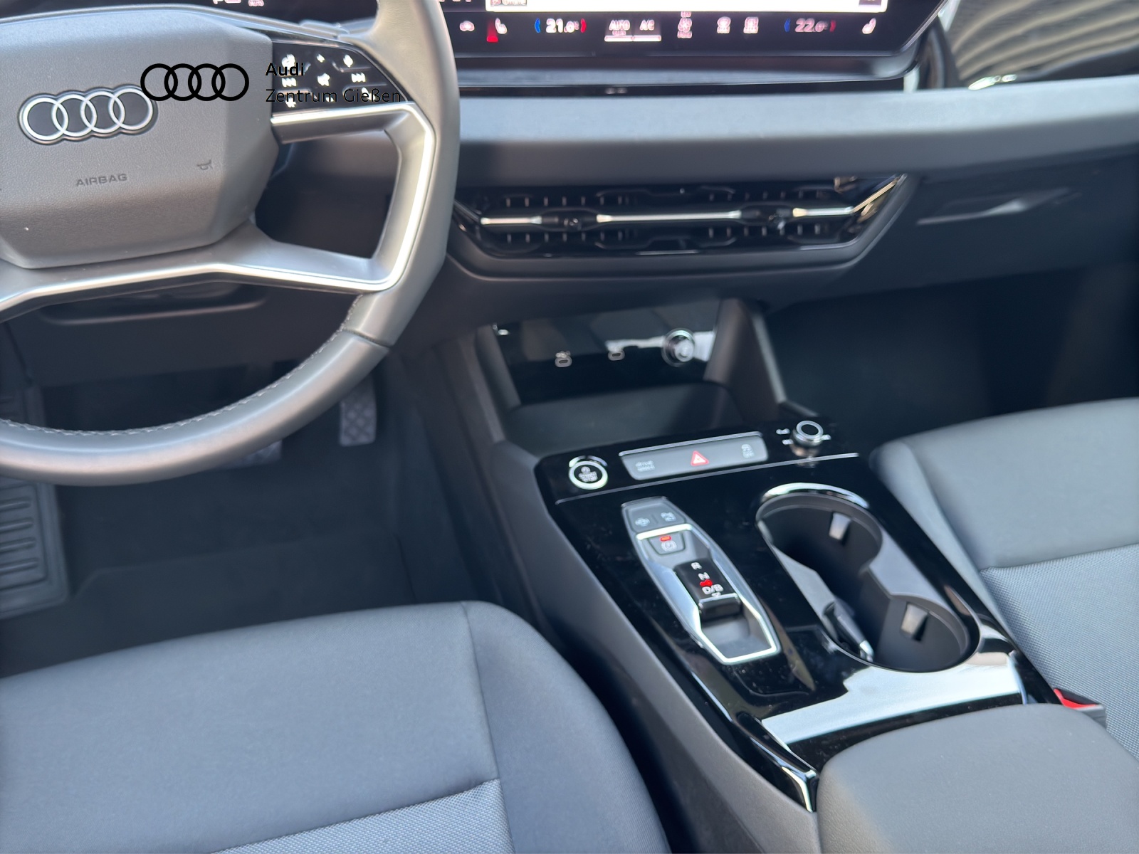 Q6 e-tron S line Navi Assistenzpakete