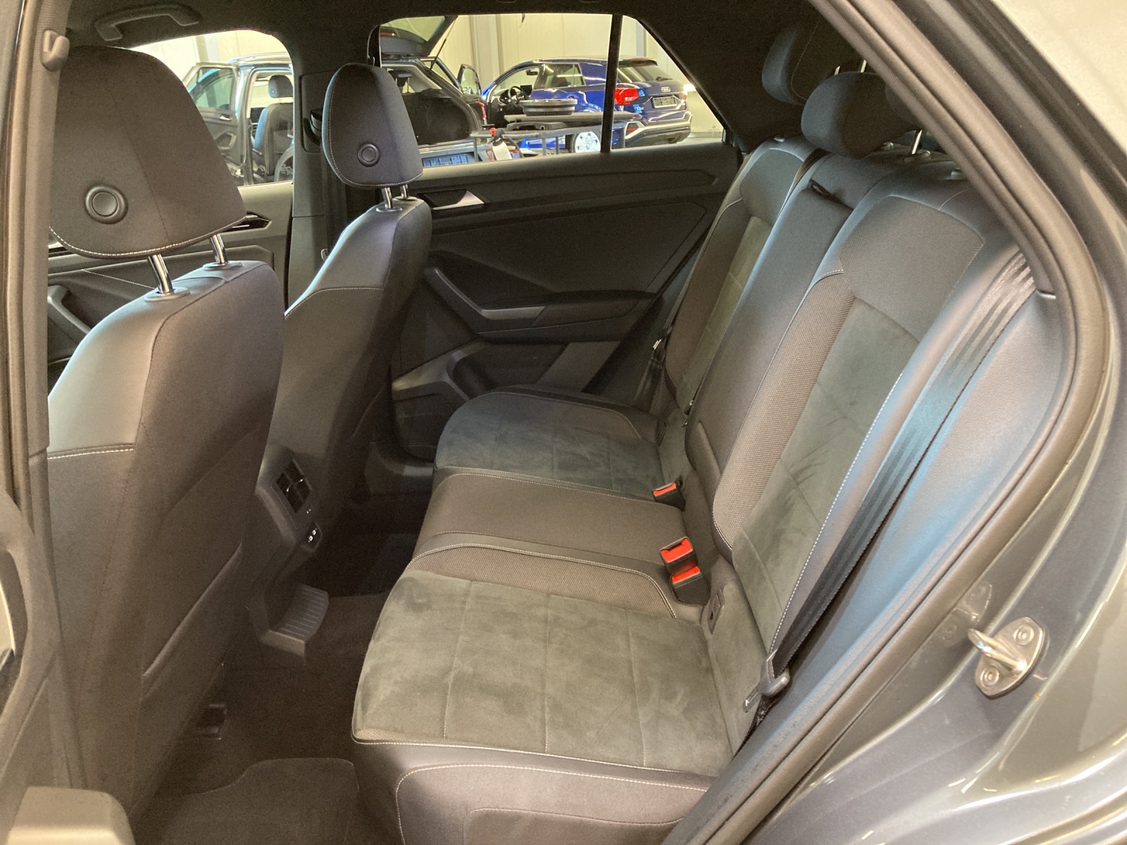 T-Roc TSI R-Line LED-Plus Navi Kamera