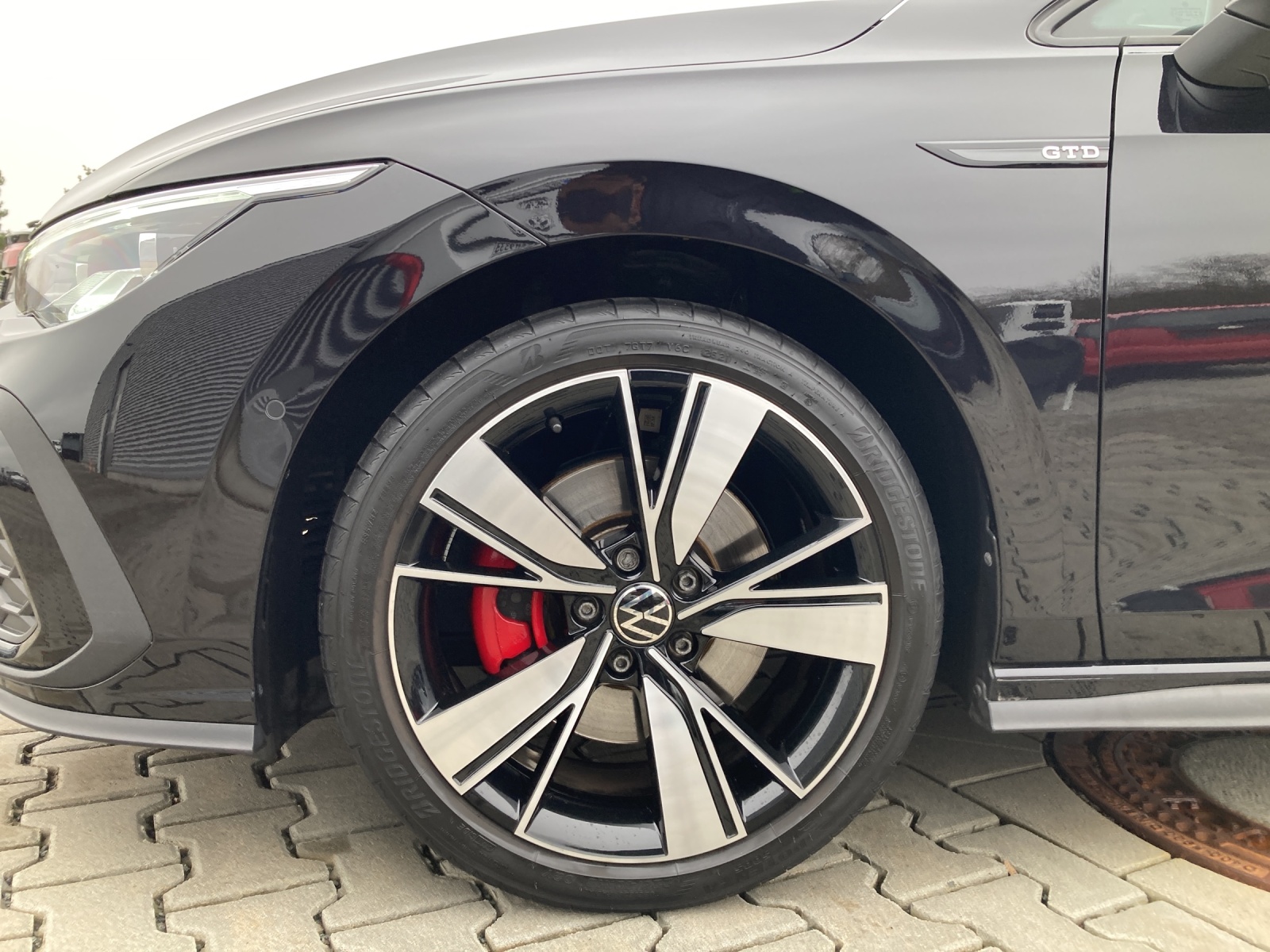 Golf 8 TDI DSG GTD IQ-Light Navi Kamera Alu-18Zoll