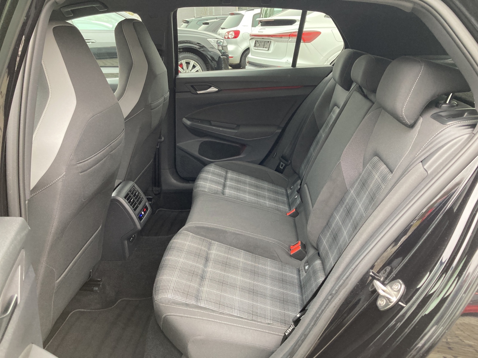 Golf 8 TDI DSG GTD IQ-Light Navi Kamera Alu-18Zoll