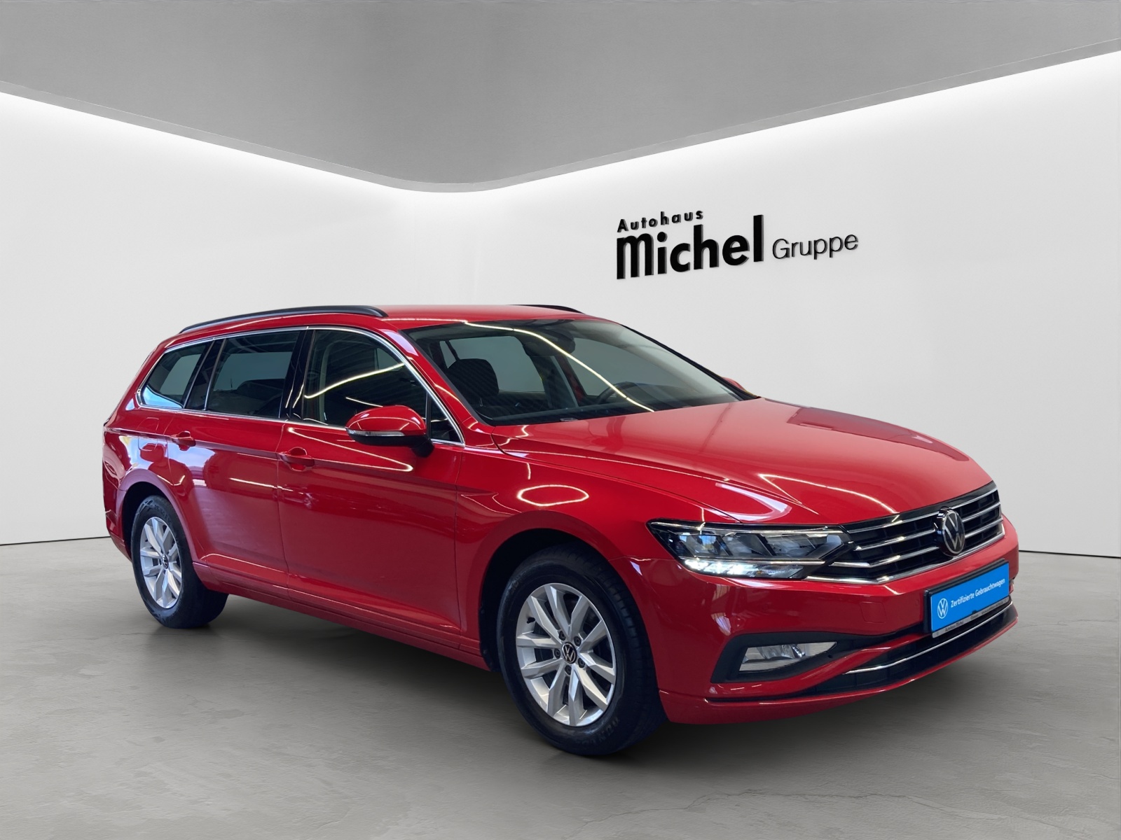Passat Variant TDI DSG Business LED TravelAssist Navi