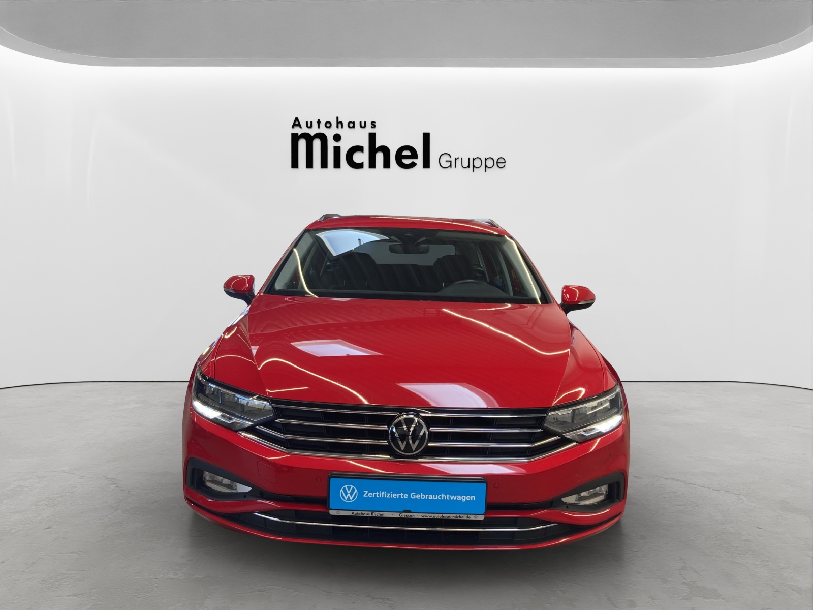 Passat Variant TDI DSG Business LED TravelAssist Navi