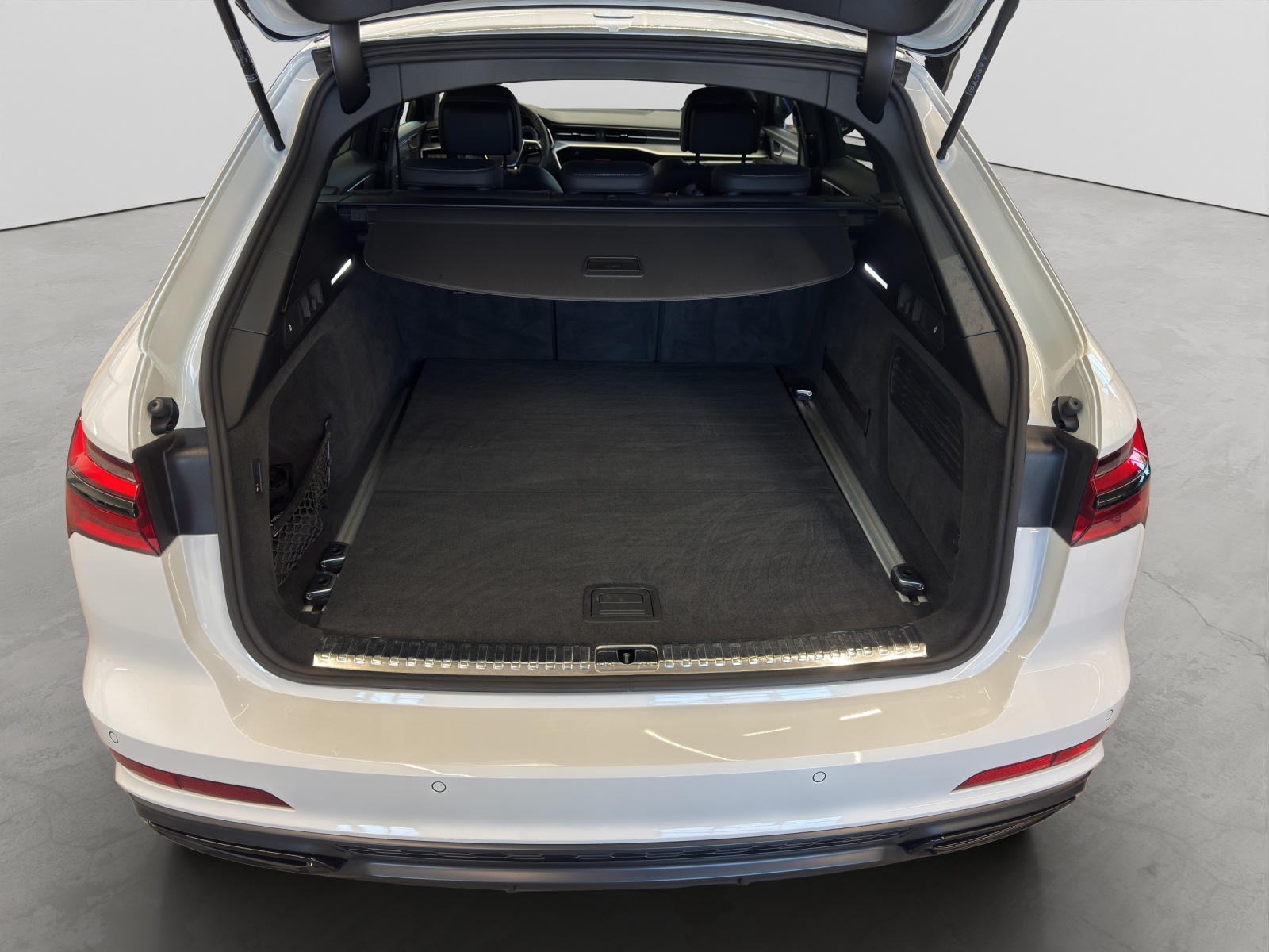 A6 Avant 40 TDI S line Black AHK Assistenzpaket