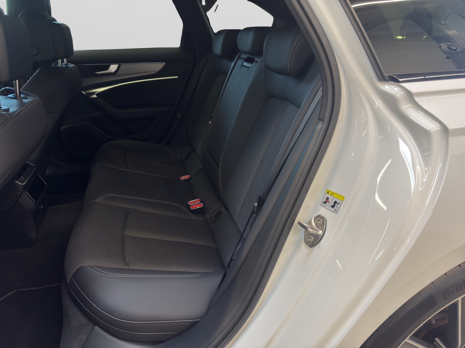 A6 Avant 40 TDI S line Black AHK Assistenzpaket