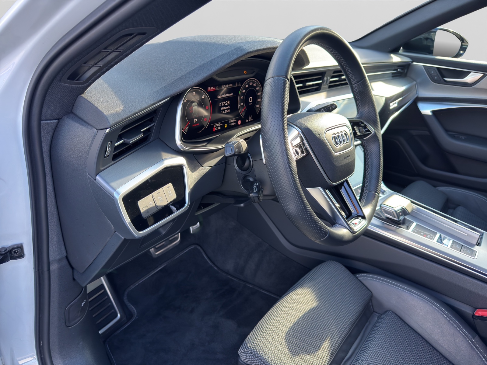 A6 Avant 40 TDI S line Black AHK Assistenzpaket