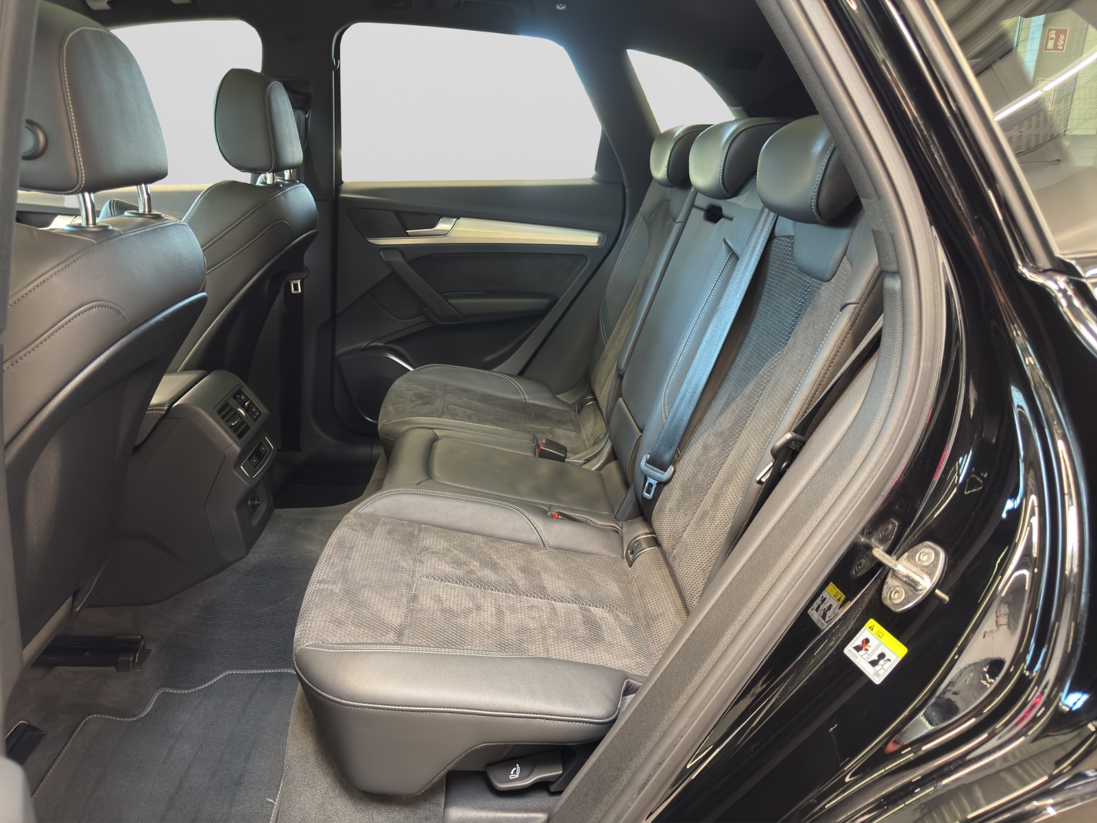 Q5 50 TFSI e quattro S line Black AHK Pano Assistenzpaket