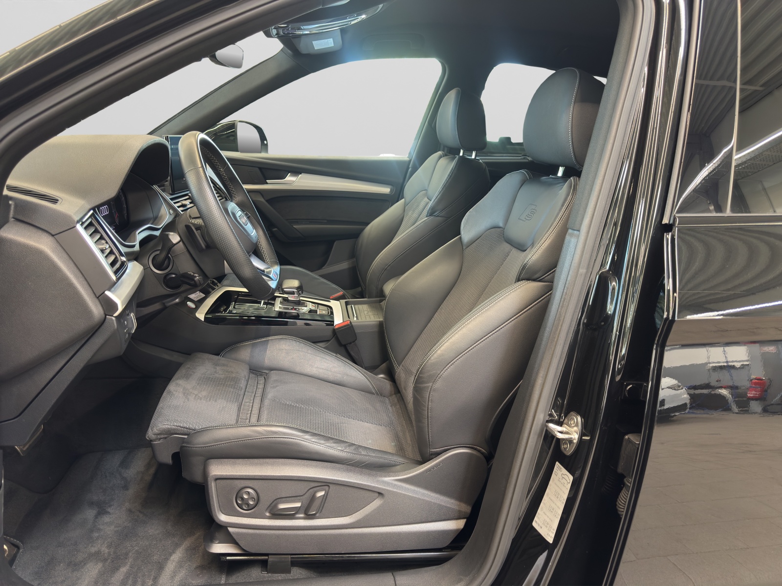 SQ5 TDI quattro Black *air suspension*AHK Kamera Navi