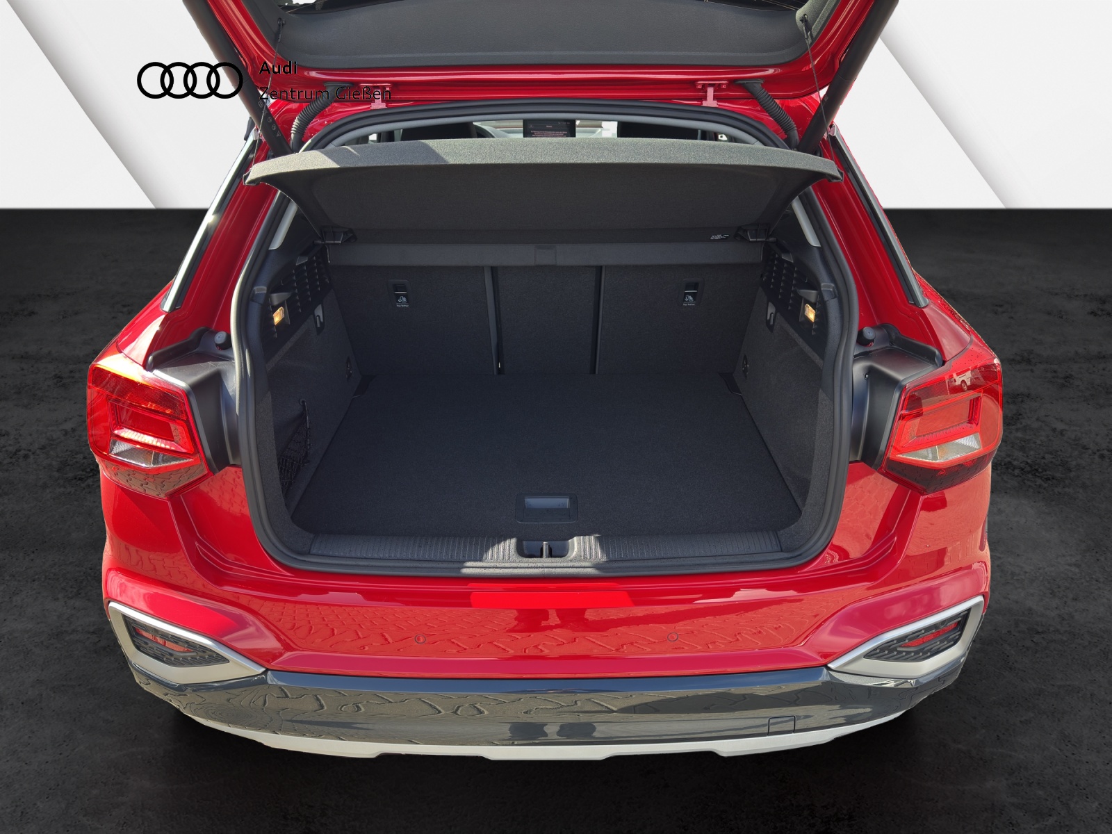 Q2 35 TFSI S-tronic advanced AHK Assistenzpaket Parken