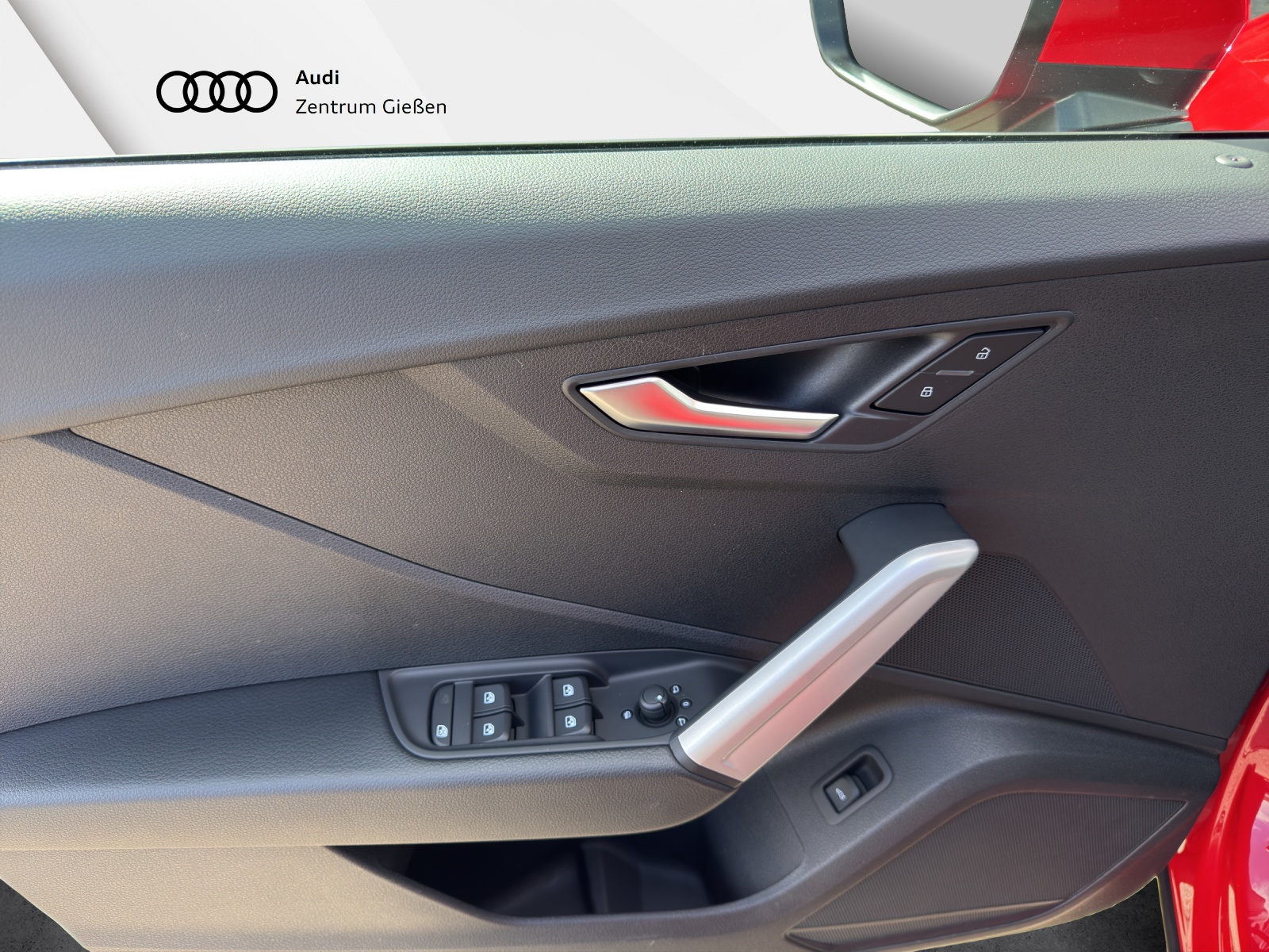 Q2 35 TFSI S-tronic advanced AHK Assistenzpaket Parken