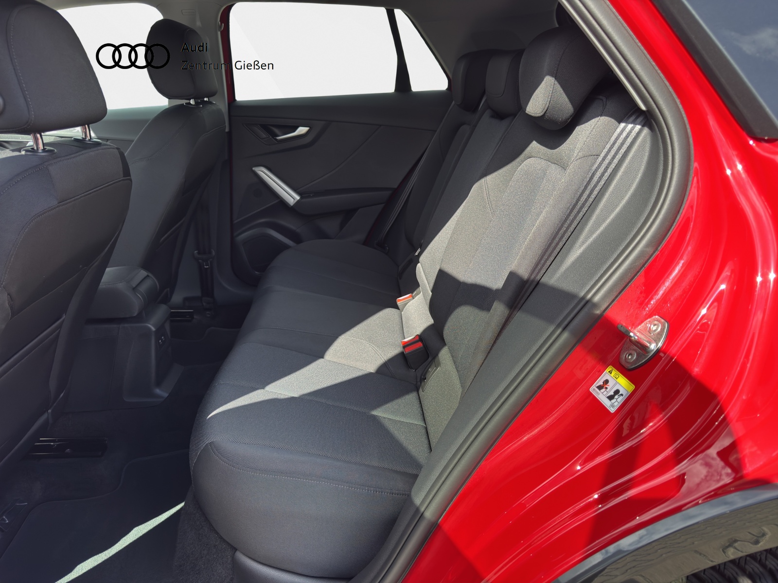 Q2 35 TFSI S-tronic advanced AHK Assistenzpaket Parken