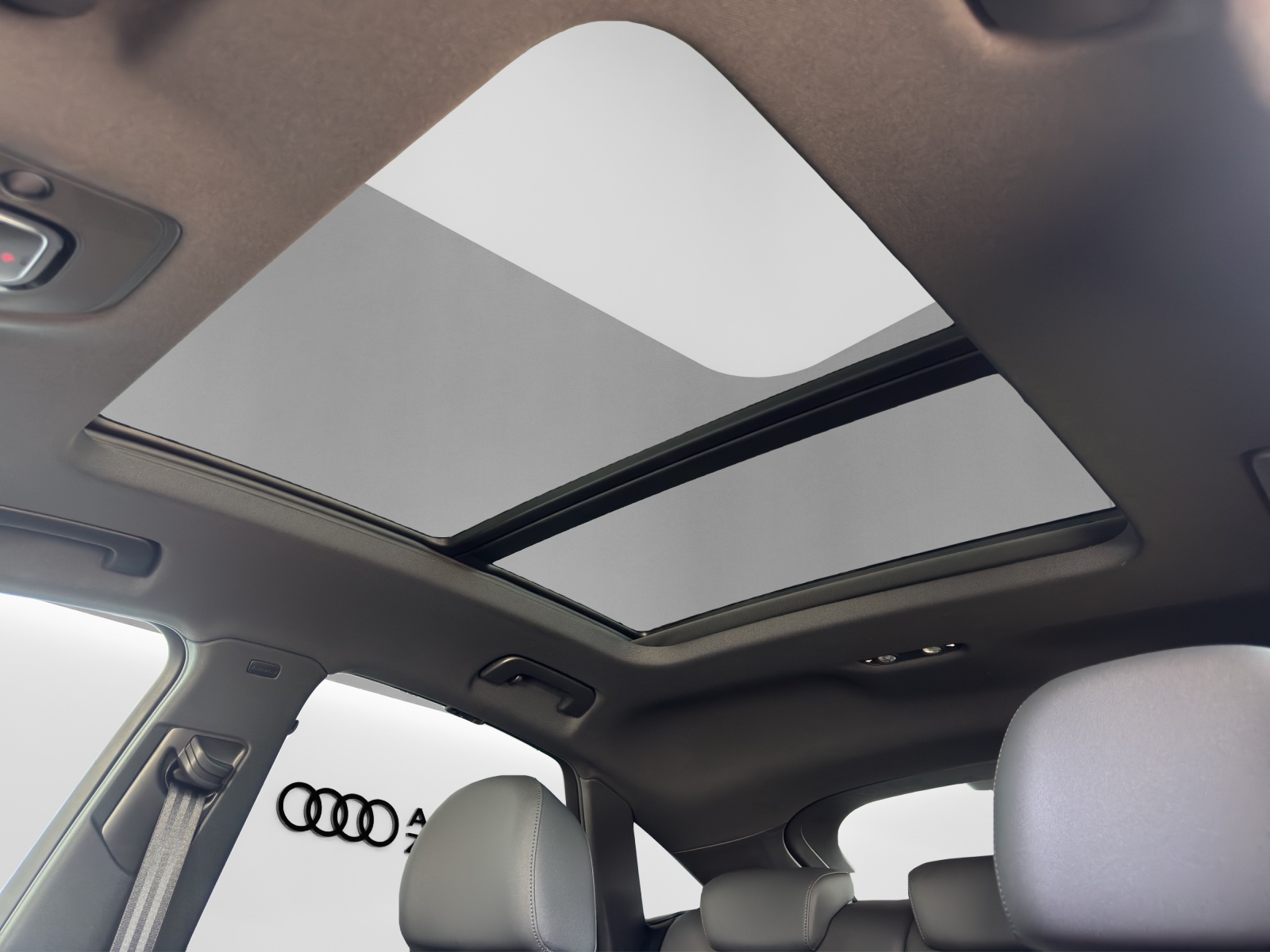Q5 Sportback 50 TFSI e quattro advanced Pano AHK B&O Matrix-LED 360°Kamera