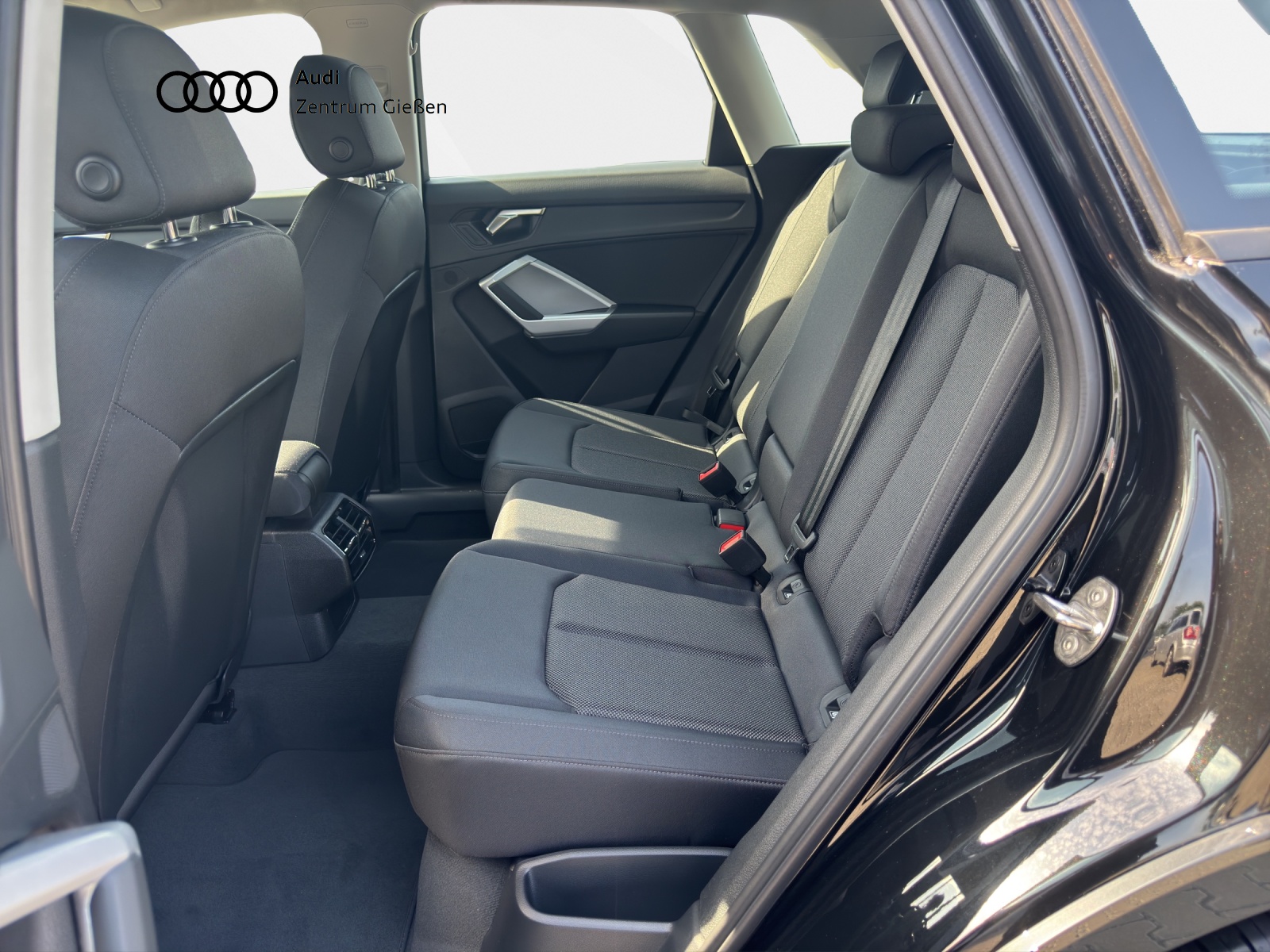 Q3 35 TFSI advanced AHK LED Kamera Standheizung