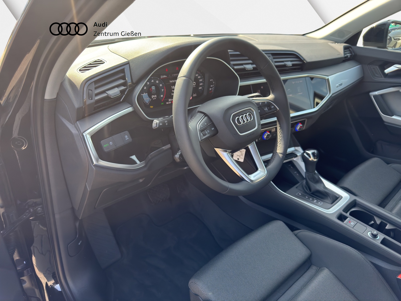 Q3 35 TFSI advanced AHK LED Kamera Standheizung