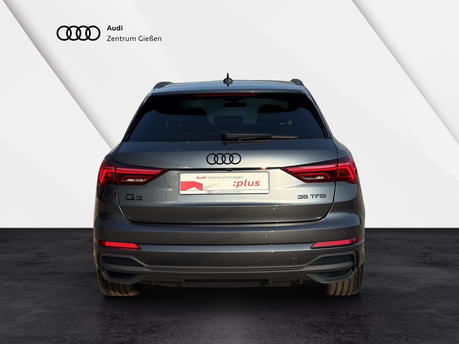 Q3 35 TFSI S tronic S line Black AHK Navi LED