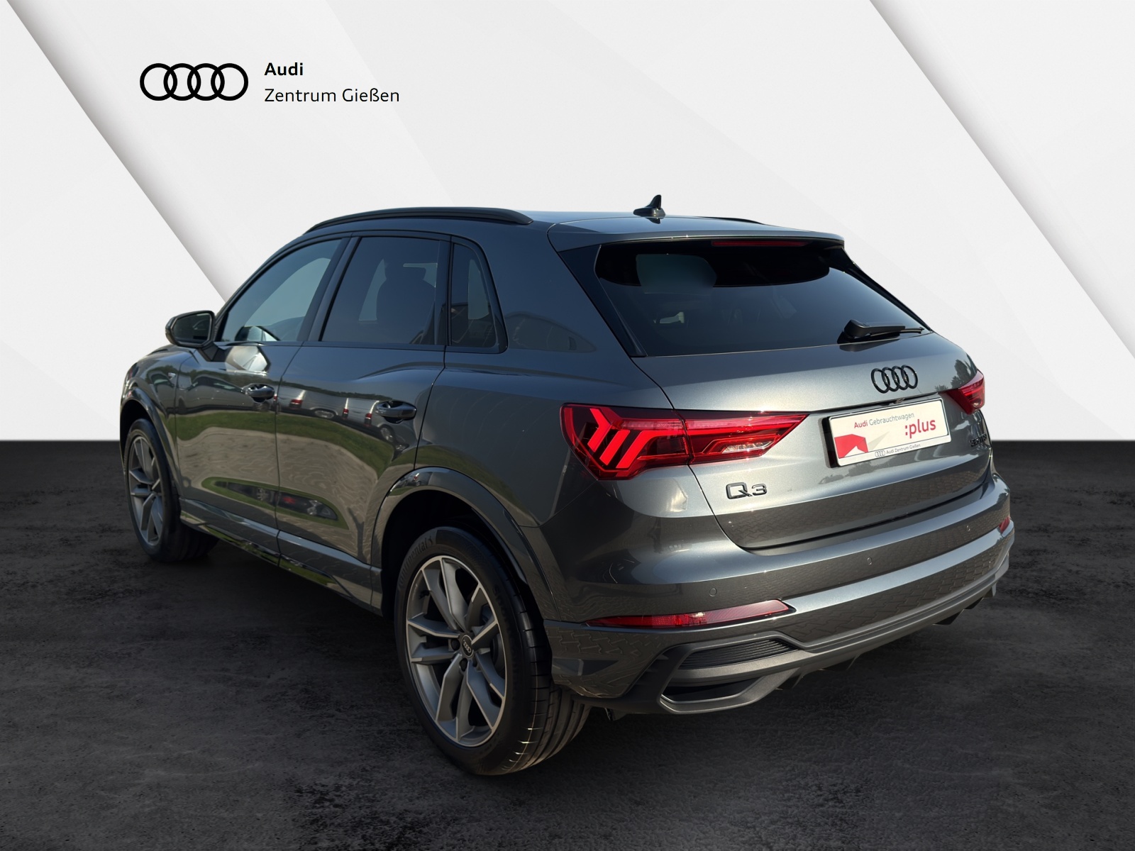 Q3 35 TFSI S tronic S line Black AHK Navi LED