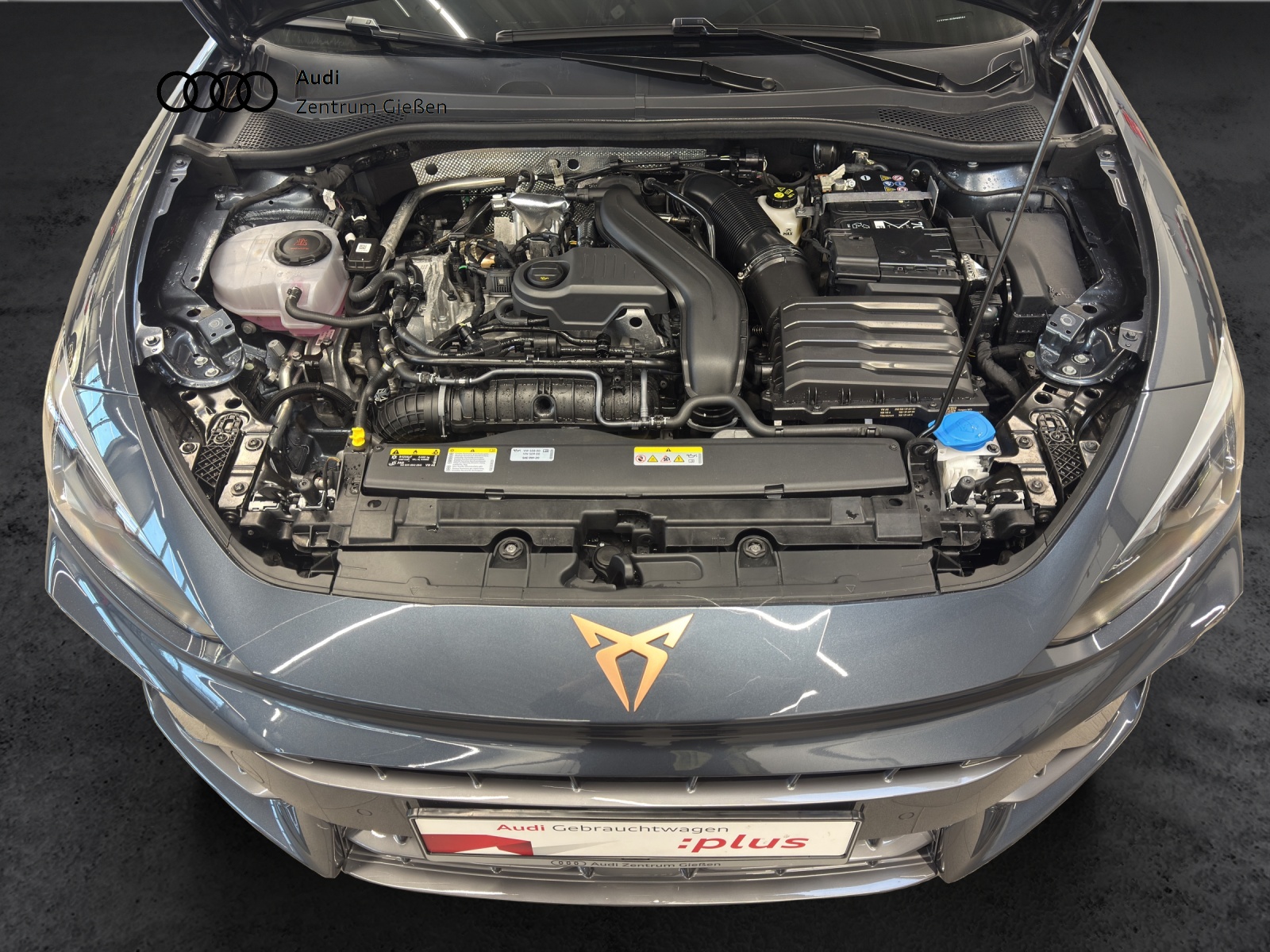 Leon Sportstourer 1.5 eTSI DSG Edge LED ACC Kamera SHZ