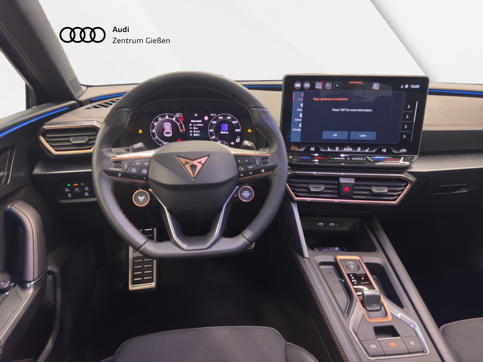 Leon Sportstourer 1.5 eTSI DSG Edge LED ACC Kamera SHZ