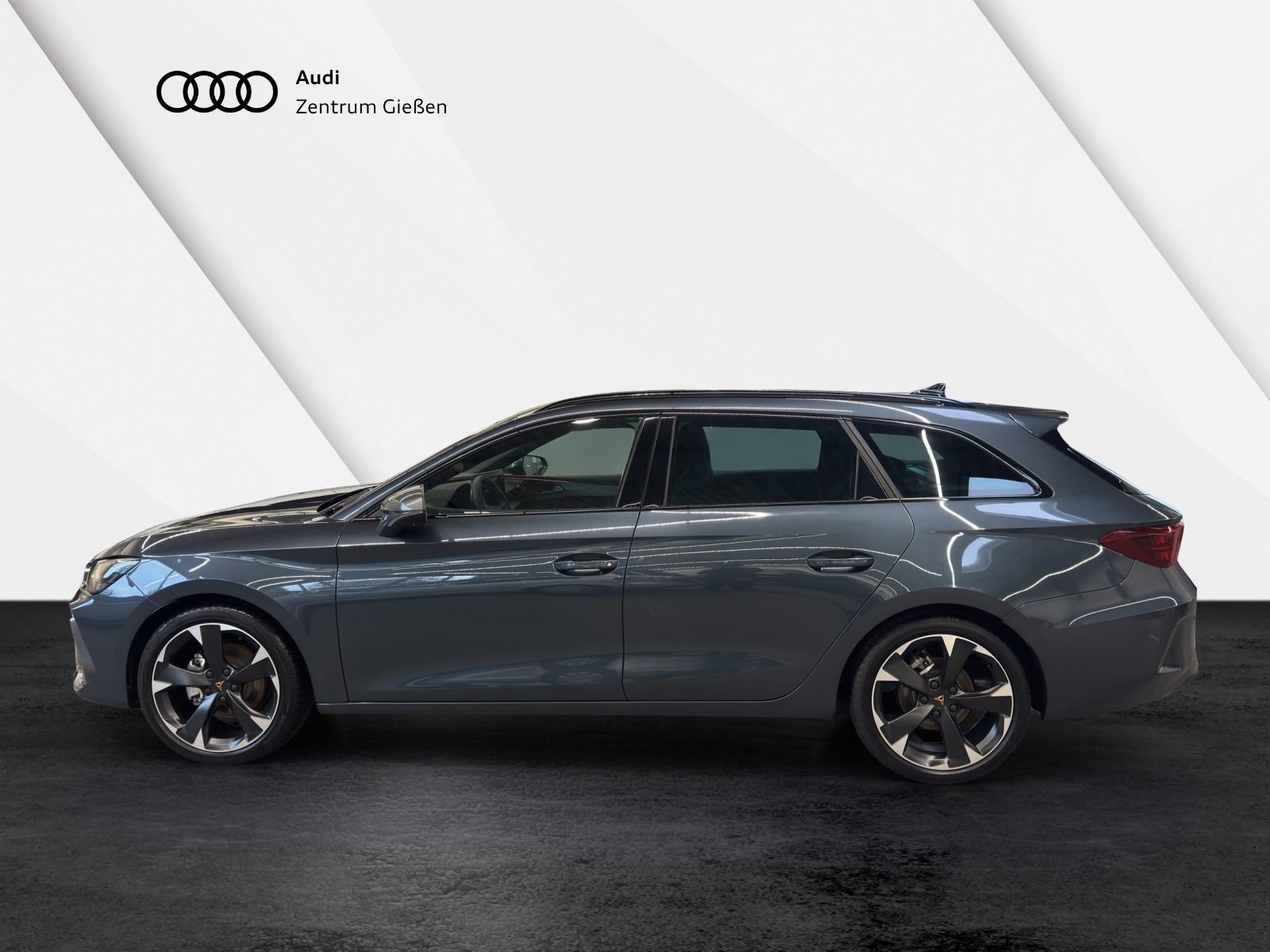 Leon Sportstourer 1.5 eTSI DSG EDGE LED Kamera