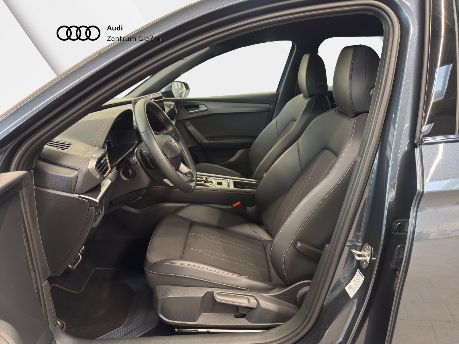 Leon Sportstourer 1.5 eTSI DSG EDGE LED Kamera