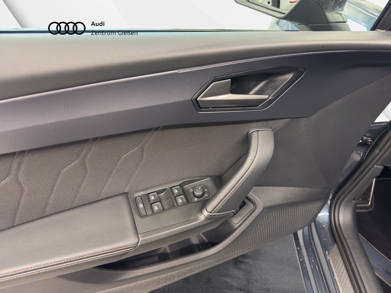 Leon Sportstourer 1.5 eTSI DSG EDGE LED Kamera