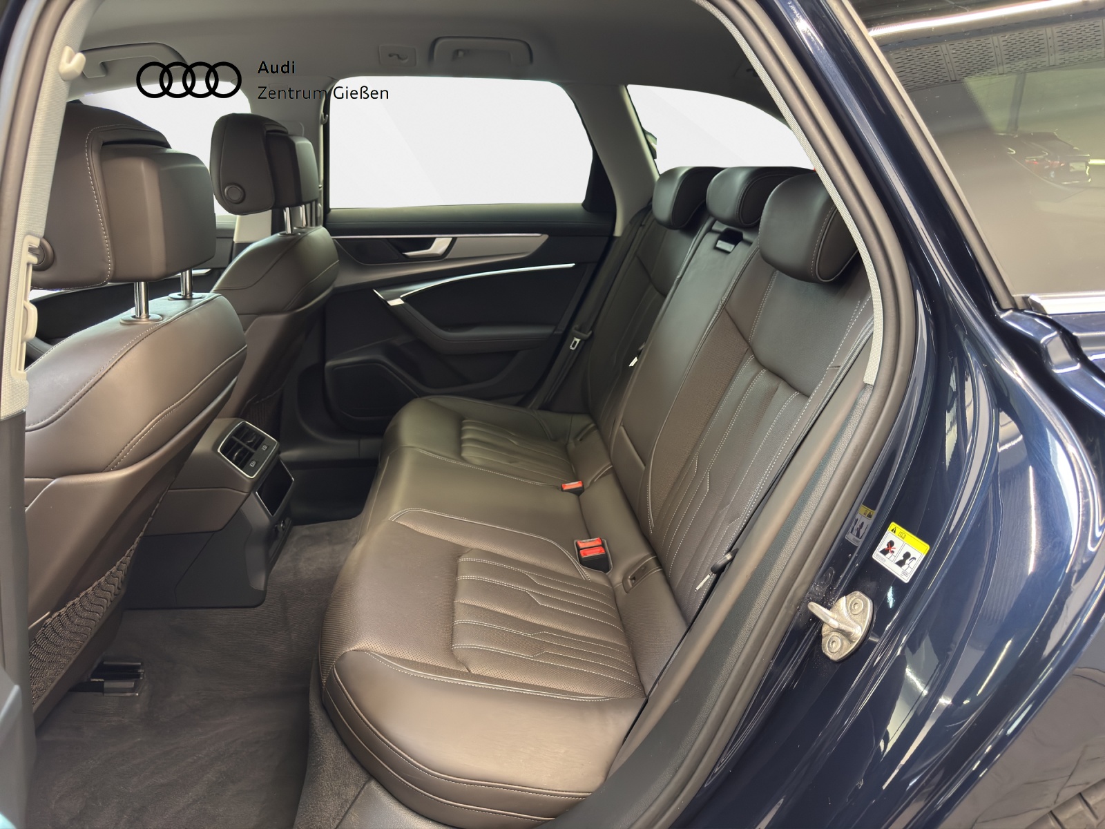 A6 Avant 45 TDI quattro design S line Standheizung AHK Navi