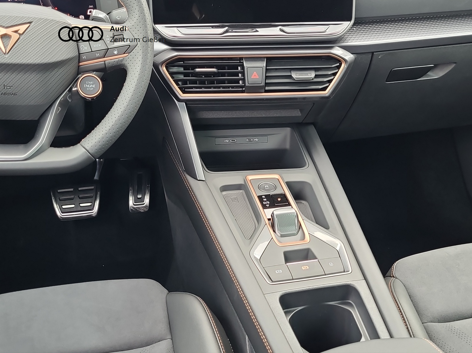 Formentor 2.0 TSI DSG 4Drive VZ AHK Pano Matrix ACC DCC