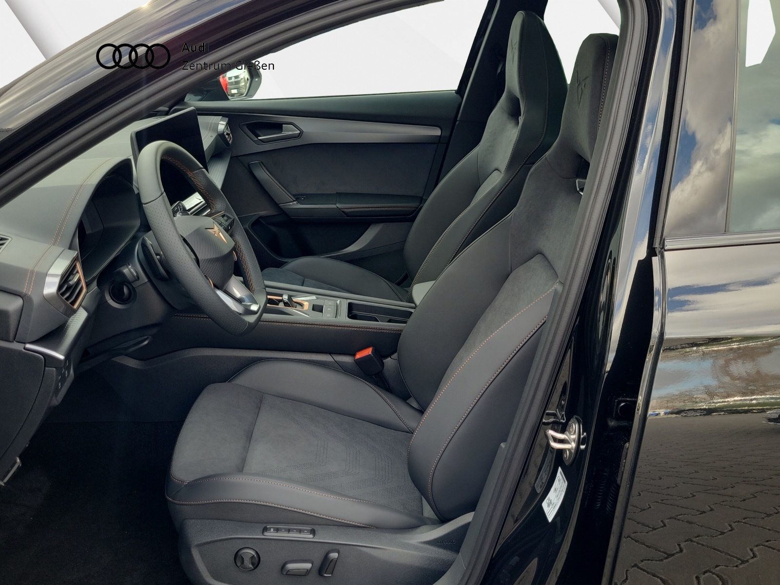 Formentor 2.0 TSI DSG 4Drive VZ AHK Pano Matrix ACC DCC