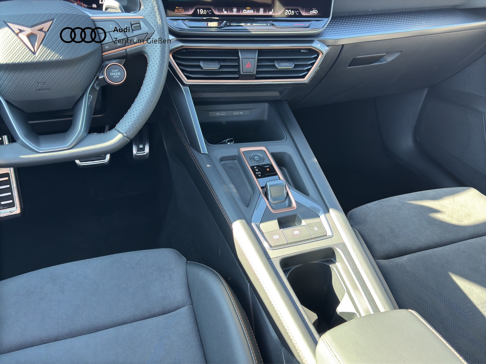 Formentor 2.0 TSI DSG 4Drive VZ AHK Pano Matrix ACC DCC