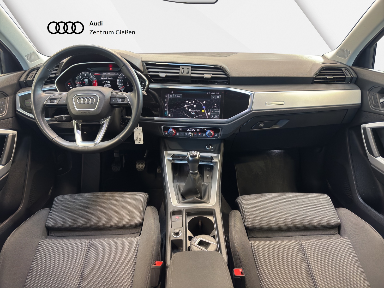Q3 35 TDI advanced black AHK LED Navi