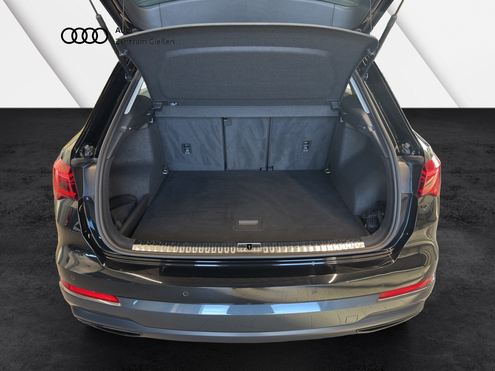 Q3 35 TDI advanced black AHK LED Navi