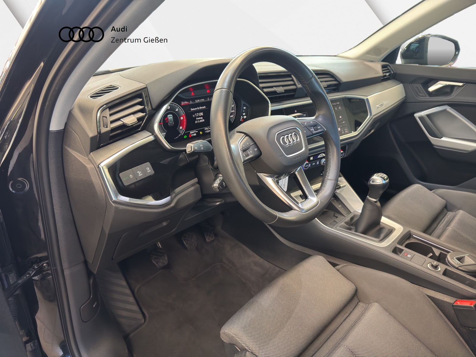 Q3 35 TDI advanced black AHK LED Navi